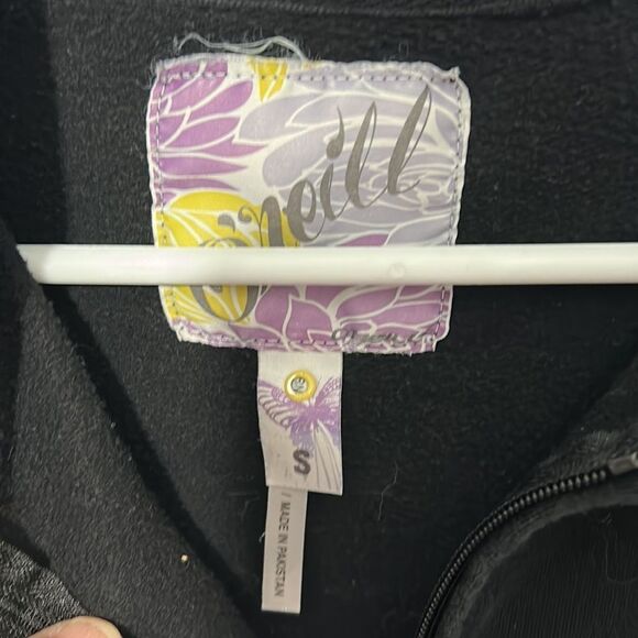 Beautiful O Neill zip hoodies - Picture 3 of 3